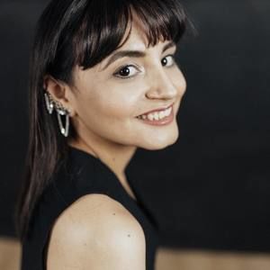 Meet your Posher, Daniela